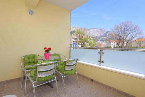 Two-Bedroom Apartment with Terrace image 3