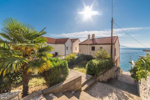 Apartments by the sea Brist, Makarska - 11078 in 巴斯