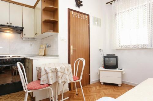 Studio with Terrace and Sea View image 4