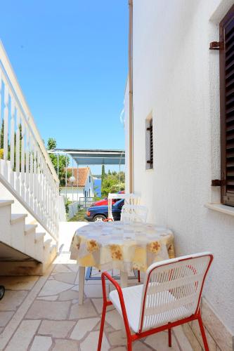 Studio with Terrace and Sea View image 6