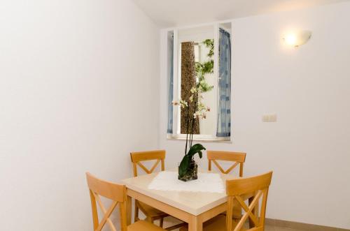 Apartments and rooms with WiFi Dubrovnik - 11145 - image 13