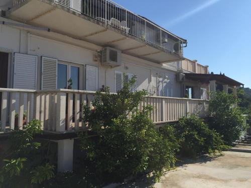 Apartments and rooms with parking space Dubrovnik - 11207