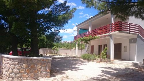  Apartments by the sea Seline, Paklenica - 11197, Pension in Starigrad-Paklenica