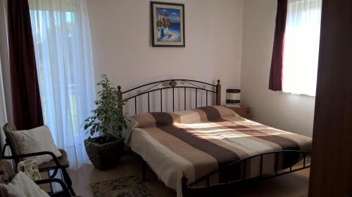 Apartments with a parking space Pula - 11288 in สตินยัน