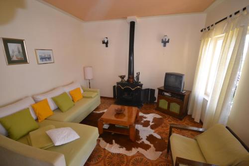 Apartments by the sea Splitska Brac - 11339 - image 2