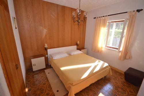 Two-Bedroom Apartment with Terrace and Sea View image 10