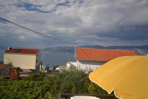 Two-Bedroom Apartment with Terrace and Sea View image 1