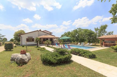 Holiday house with a swimming pool Orihi, Central Istria - Sredisnja Istra - 11295