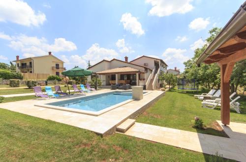 Holiday house with a swimming pool Orihi, Central Istria - Sredisnja Istra - 11295