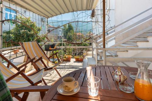Apartments by the sea Jelsa, Hvar - 11319 in Jelza
