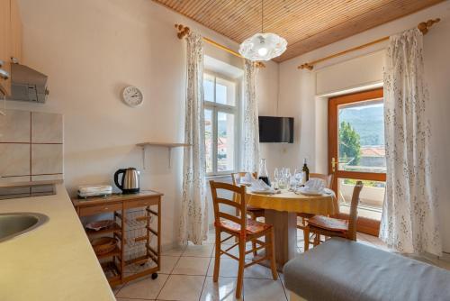 Létesítmények, Apartments by the sea Jelsa, Hvar - 11319 in Jelza