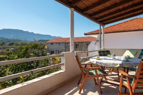 Erkély/terasz, Apartments by the sea Jelsa, Hvar - 11319 in Jelza