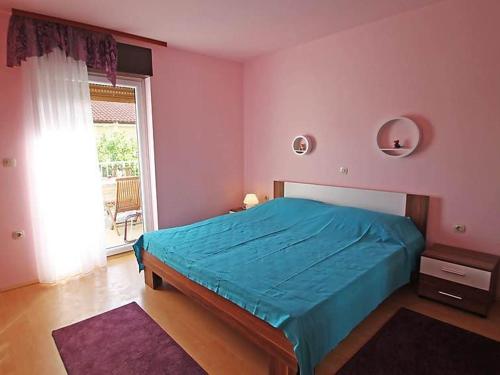  Apartments with a parking space Banjol, Rab - 11381 in Rab