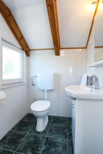 Holiday Home Kanica 10367 - image 10