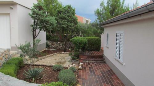 Apartments by the sea Zdrelac Pasman - 11260 - image 6