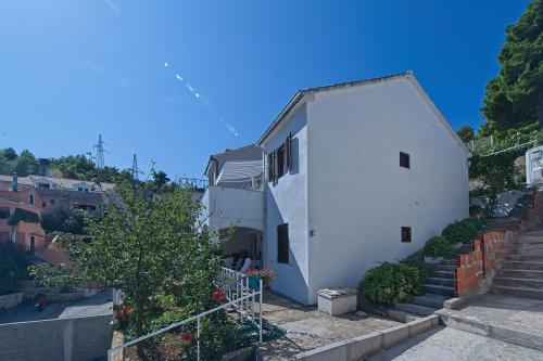  Apartments with a parking space Postira, Brac - 11168, Pension in Postira