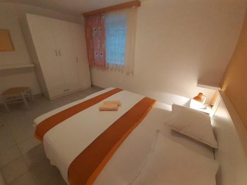 Apartment Gradac 11332a - image 14