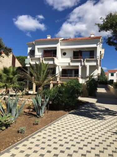  Apartments by the sea Novalja, Pag - 6489 in Novalja