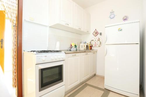 廚房, Apartments with a parking space Gradac, Makarska - 6825 in 格拉達茨