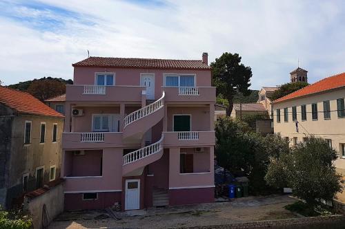  Apartments by the sea Tkon, Pasman - 8414, Pension in Tkon