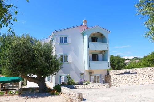  Apartments by the sea Jakisnica, Pag - 10428 in Lun