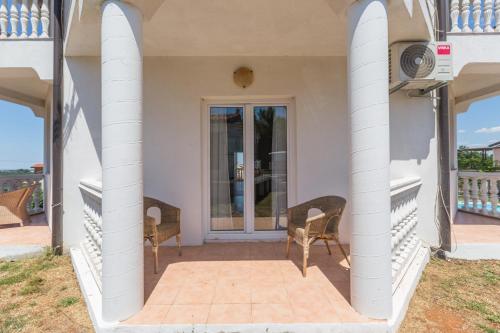 Varanda/terraço, Holiday house with a swimming pool Radmani, Porec - 16440 in Radmani