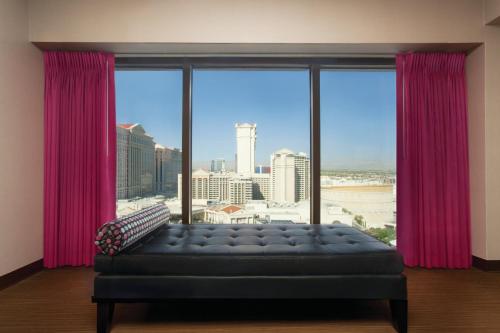 2023 플라밍고 라스베이거스 (Flamingo Las Vegas) 호텔 리뷰 및 할인 쿠폰 - 아고다 2023 플라밍고 라스베이거스 (Flamingo Las Vegas) 호텔 리뷰 및 할인 쿠폰 - 아고다