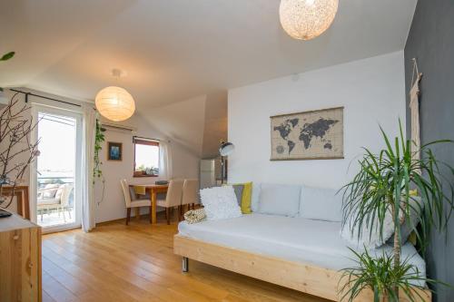 Apartment Sukosan 10418b - image 3