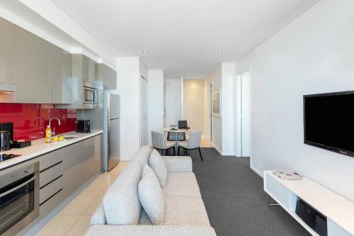 Meriton Suites Campbell Street, Sydney