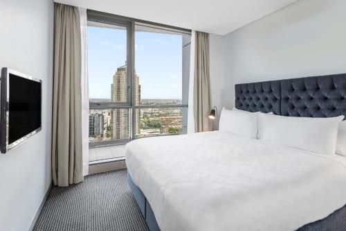 Meriton Suites Campbell Street, Sydney