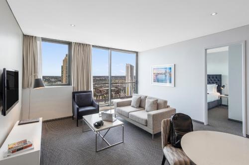 Meriton Suites Campbell Street, Sydney