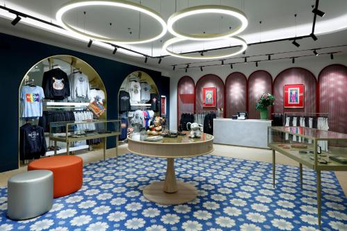 Shops, Hard Rock Hotel Marbella – Puerto Banús in Marbella