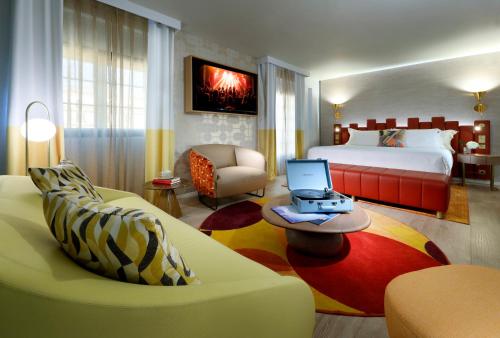 Guestroom, Hard Rock Hotel Marbella in Marbella