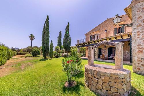 Villa with Private Pool image 9