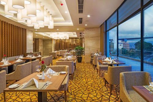 Ristorante, Wyndham Legend Halong Hotel in Hạ Long