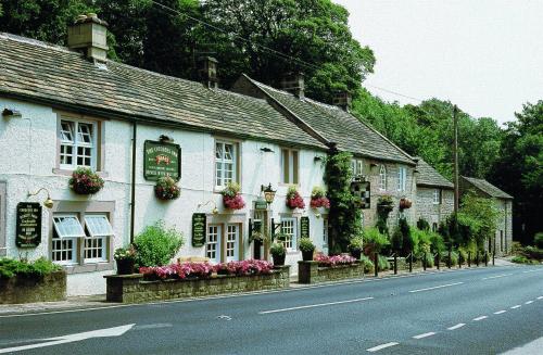 The Chequers Inn - Accommodation - Froggatt