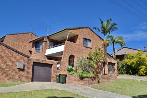 Seaview Townhouse 1 - Bring your own linen