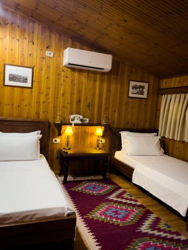 Hotel Mangalemi – Berat, IA
