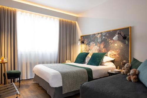 room detail thumbnail 1