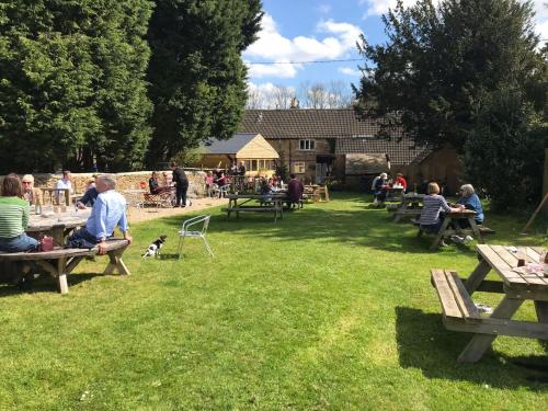 สวน, Trouble House in เท็ทบูรีย์