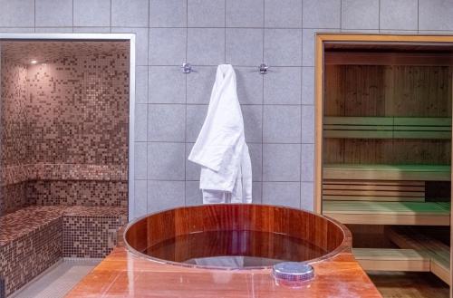 The Originals City Hôtel Les Thermes de l'Avenue Dax (Inter-Hotel) - image 4