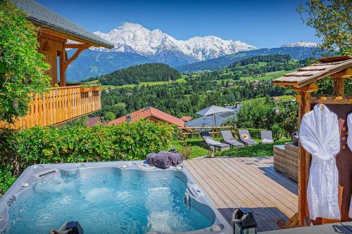 Chalet Cerises - OVO Network - main image