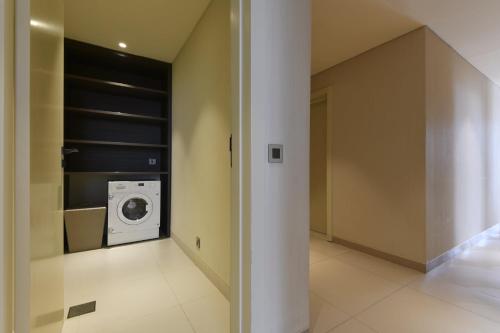 voco Doha West Bay Suites, an IHG Hotel image 29