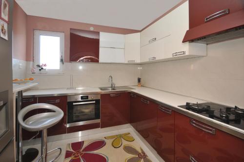 Apartments by the sea Arbanija Ciovo - 11592 - image 4