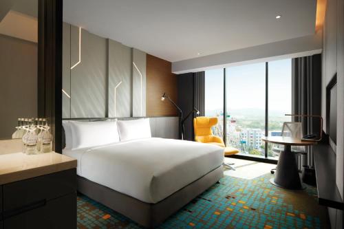 room detail thumbnail 0