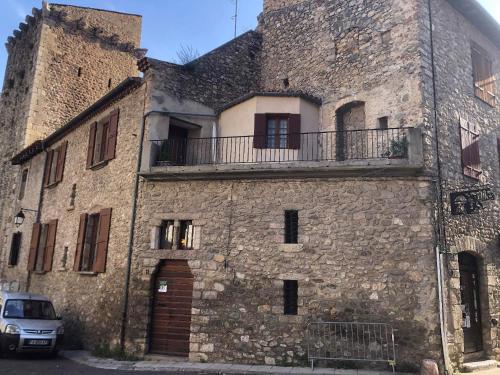 Les Maisons du Conflent, maisons familiales en pierre au coeur des remparts