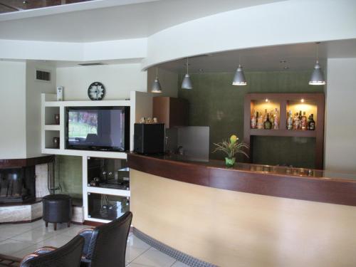 Bar/lounge, Hotel Prigipikon Suites and sofites in Loutra Ipatis