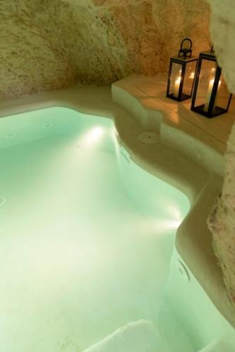 Alesia Luxury Cave 3