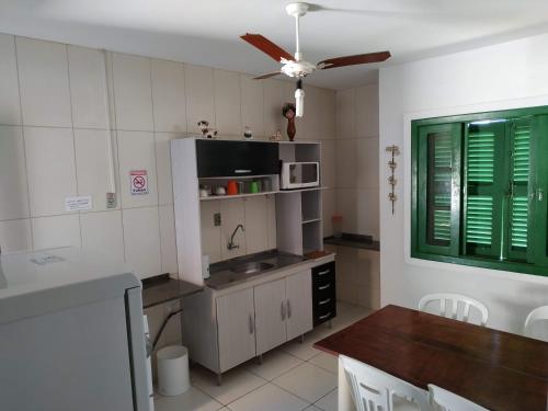 ห้องครัว, Residencial Praia Bombas in บอมบาส