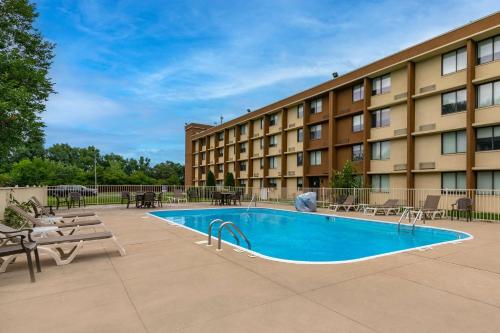Best Western Northwest Indiana Inn - image 12